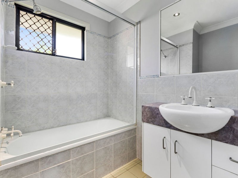 2/1180 Creek Road, Carina Heights QLD 4152