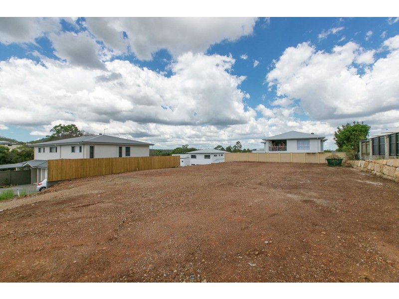 8 Horizon Court, Carindale QLD 4152