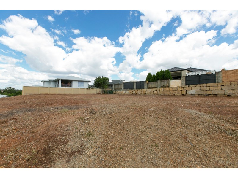 8 Horizon Court, Carindale QLD 4152