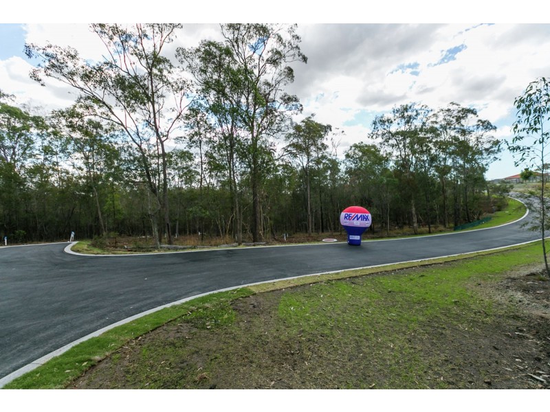 19 Ironbark Street, Carindale QLD 4152