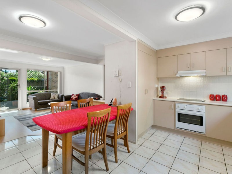 8/121 Golden Avenue, Calamvale QLD 4116