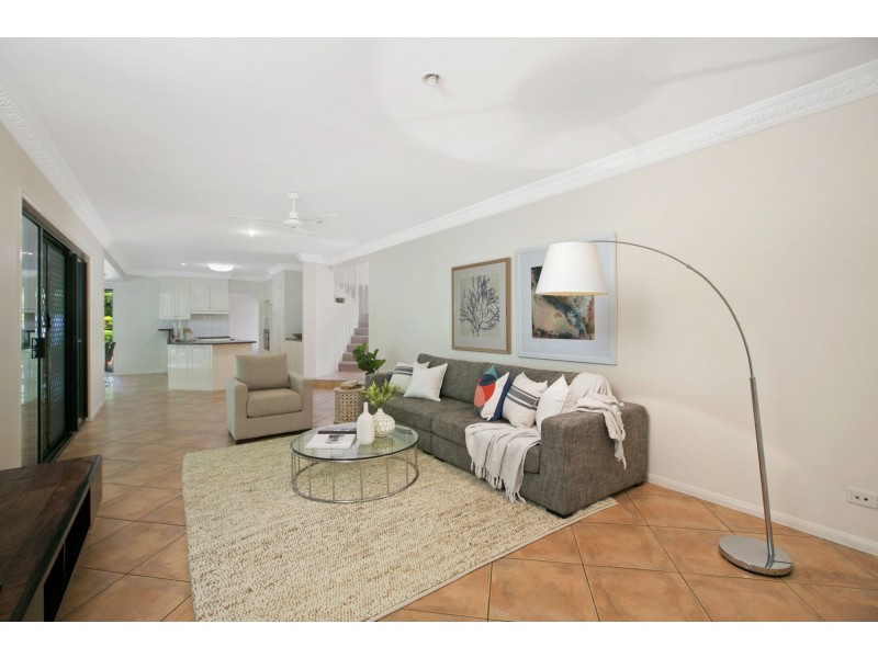 13 Ehlers Close, Carindale QLD 4152