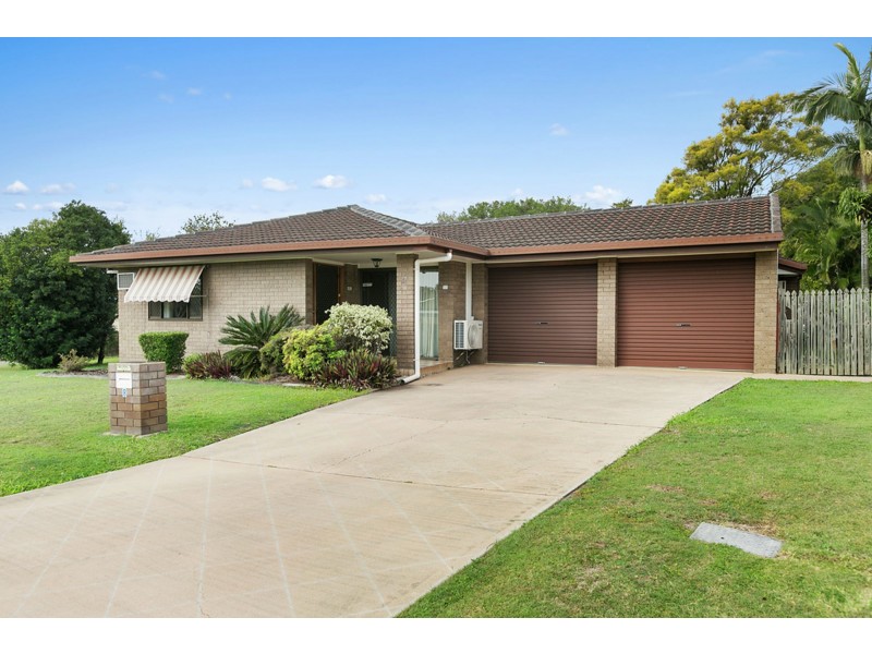 8 Bamburgh Street, Carindale QLD 4152