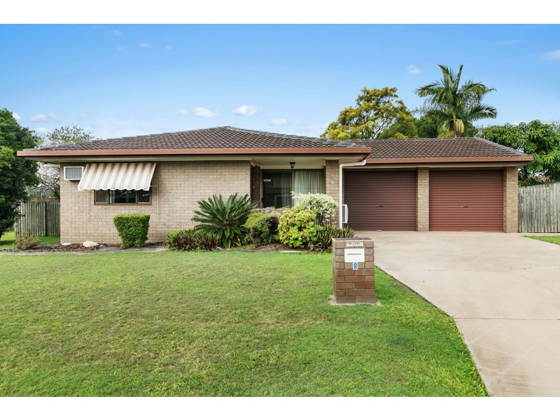 8 Bamburgh Street, Carindale QLD 4152