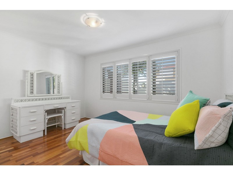 19 Brigadoon Street, Mansfield QLD 4122