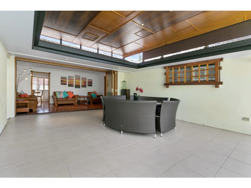 19 Brigadoon Street, Mansfield QLD 4122