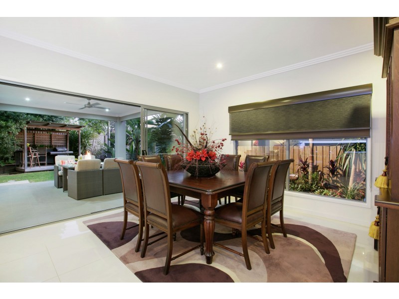 33a Eromanga Street, Carindale QLD 4152