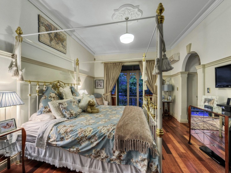 7 Ewer Street, Carindale QLD 4152