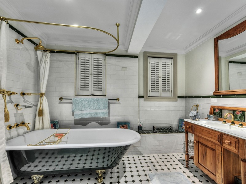 7 Ewer Street, Carindale QLD 4152