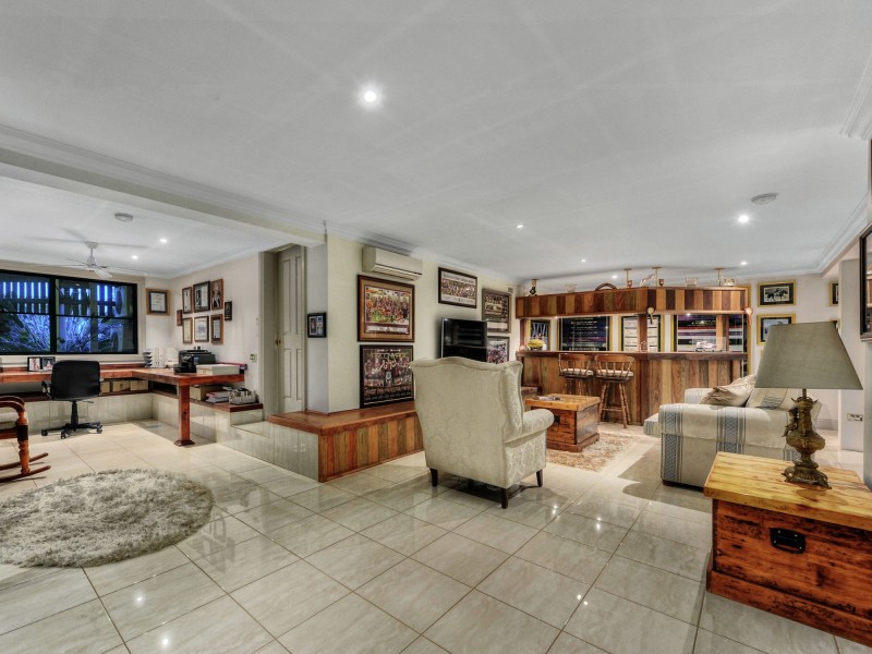 7 Ewer Street, Carindale QLD 4152