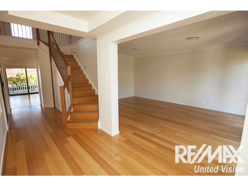 5 Yeates Close, Carindale QLD 4152