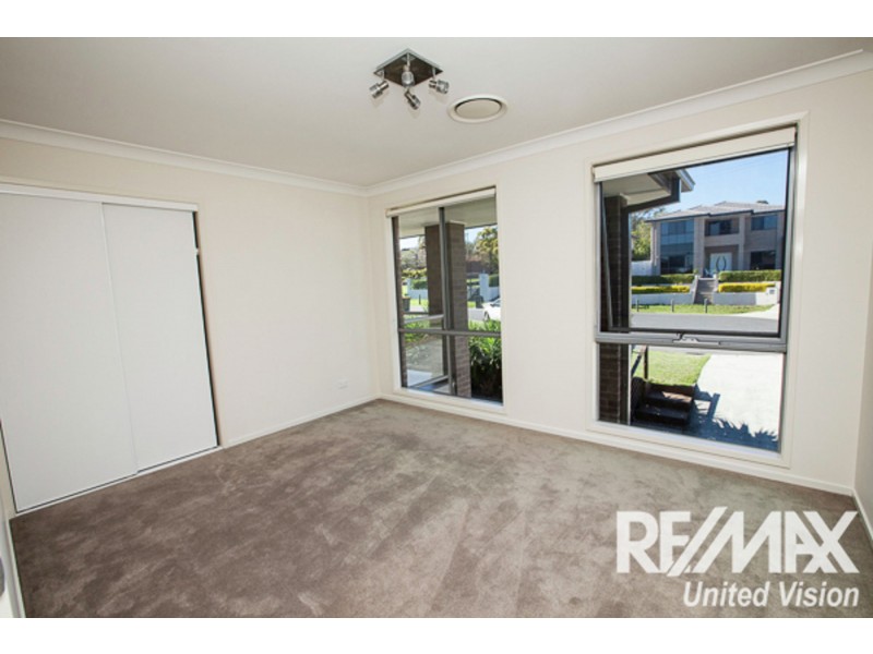 5 Yeates Close, Carindale QLD 4152