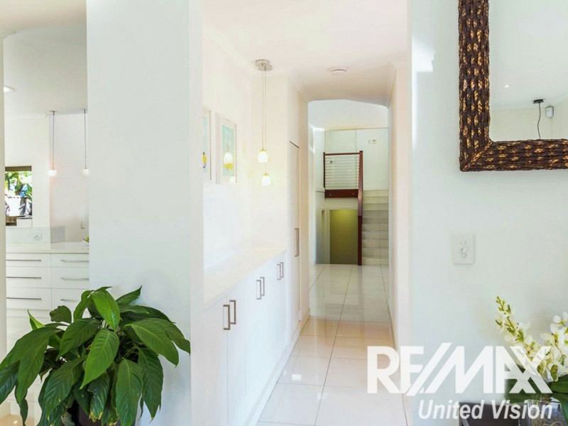 7 Raymore Crt, Carindale QLD 4152