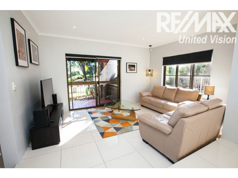 7 Raymore Crt, Carindale QLD 4152