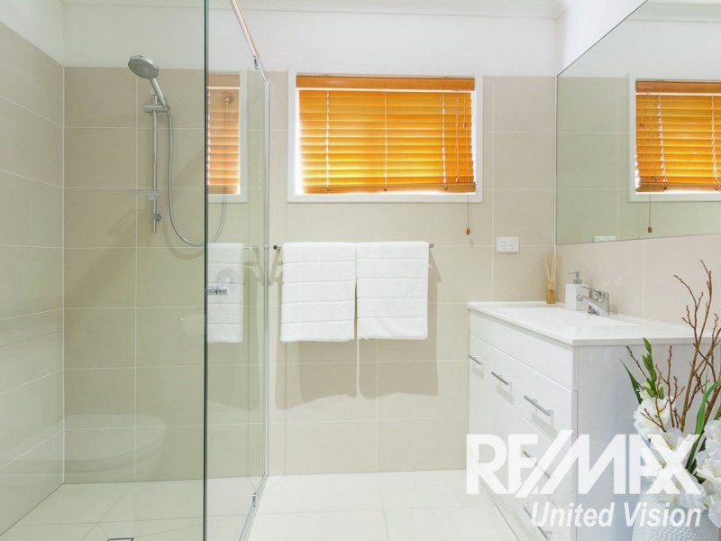 7 Raymore Crt, Carindale QLD 4152
