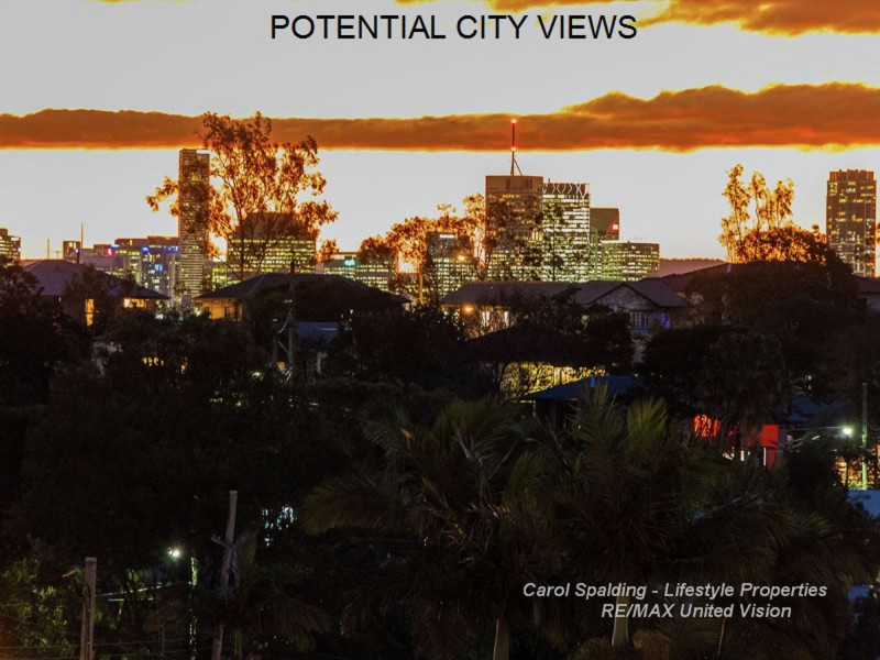 35 The Promenade, Camp Hill QLD 4152