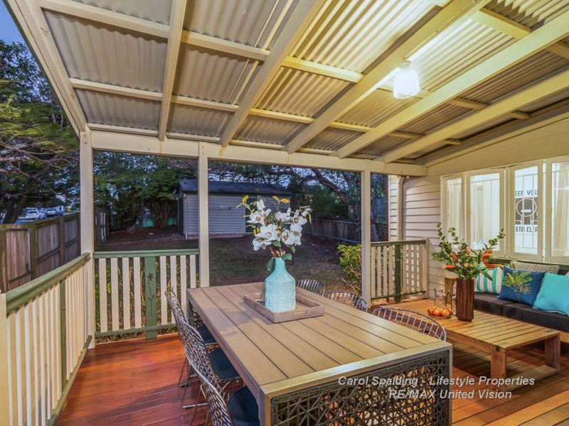 35 The Promenade, Camp Hill QLD 4152