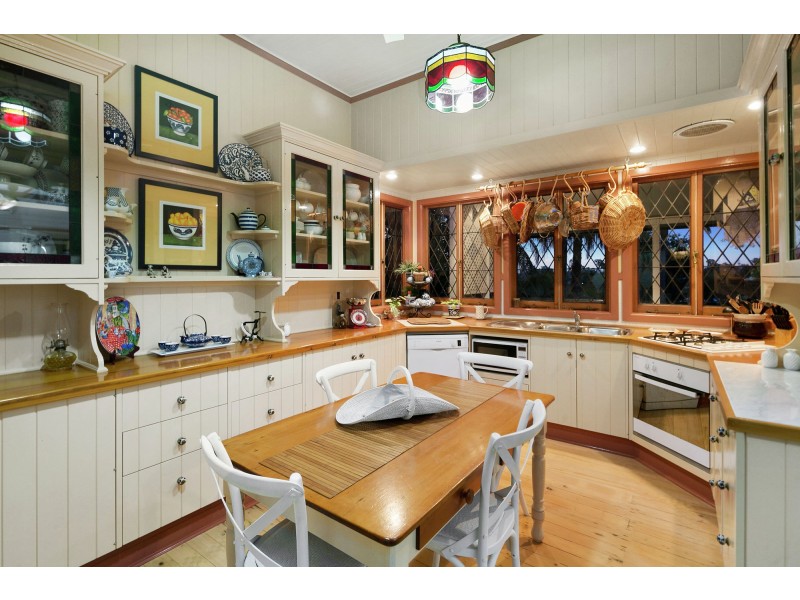 37 Villa Street, Annerley QLD 4103