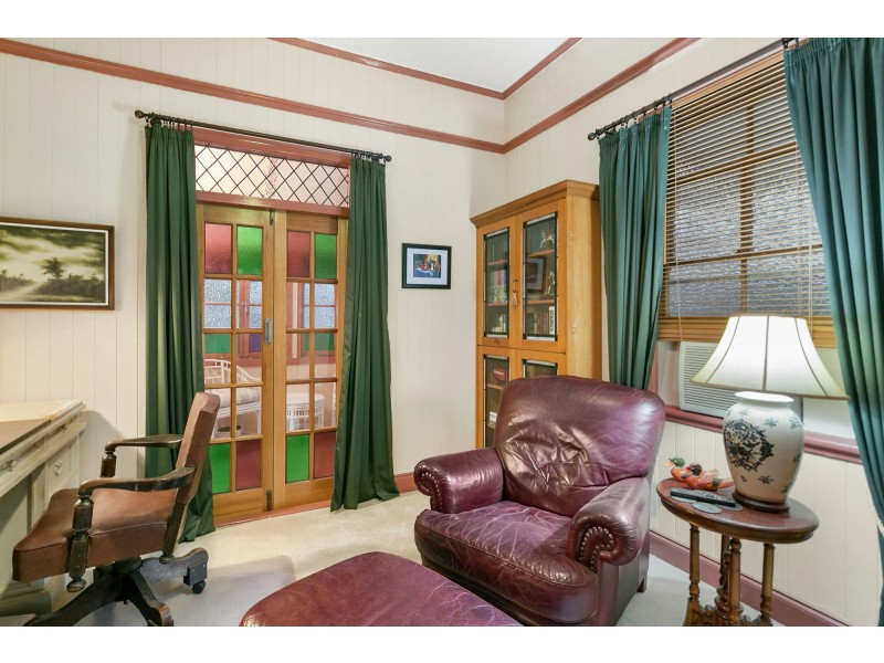 37 Villa Street, Annerley QLD 4103