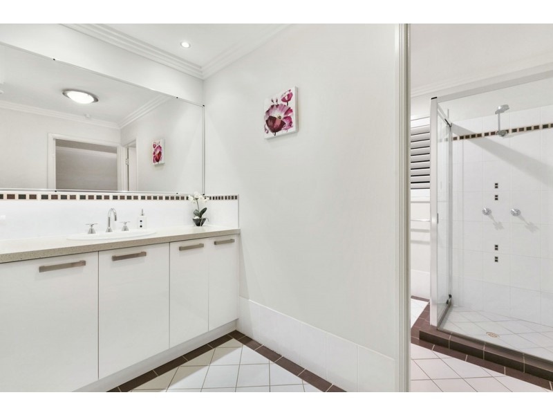 71 Hannah Circuit, Manly West QLD 4179