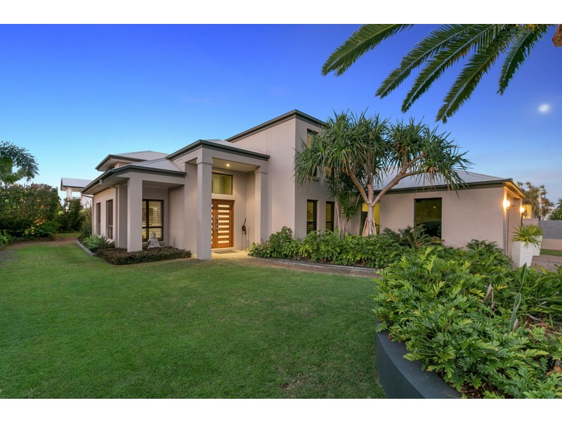 71 Hannah Circuit, Manly West QLD 4179