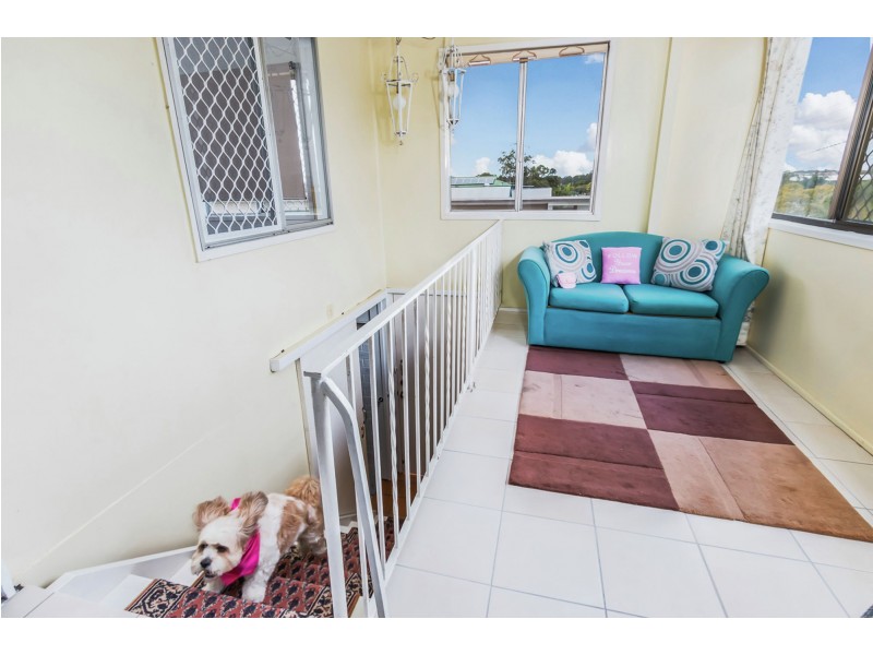 4 Gray Street, Carina QLD 4152