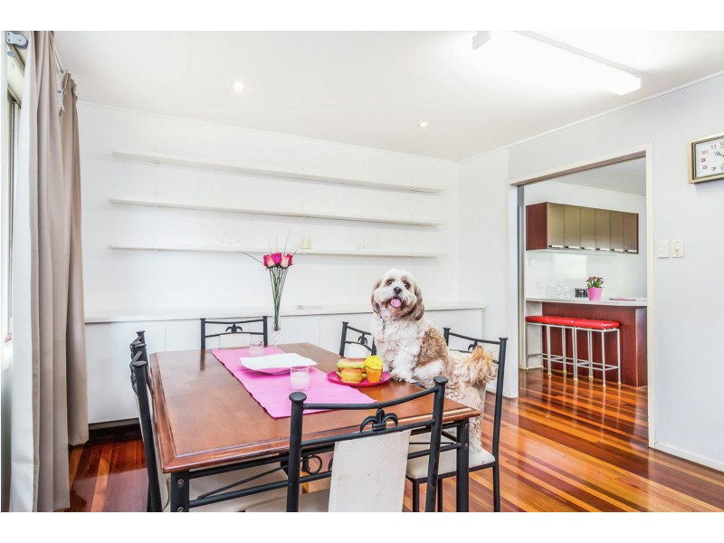 4 Gray Street, Carina QLD 4152