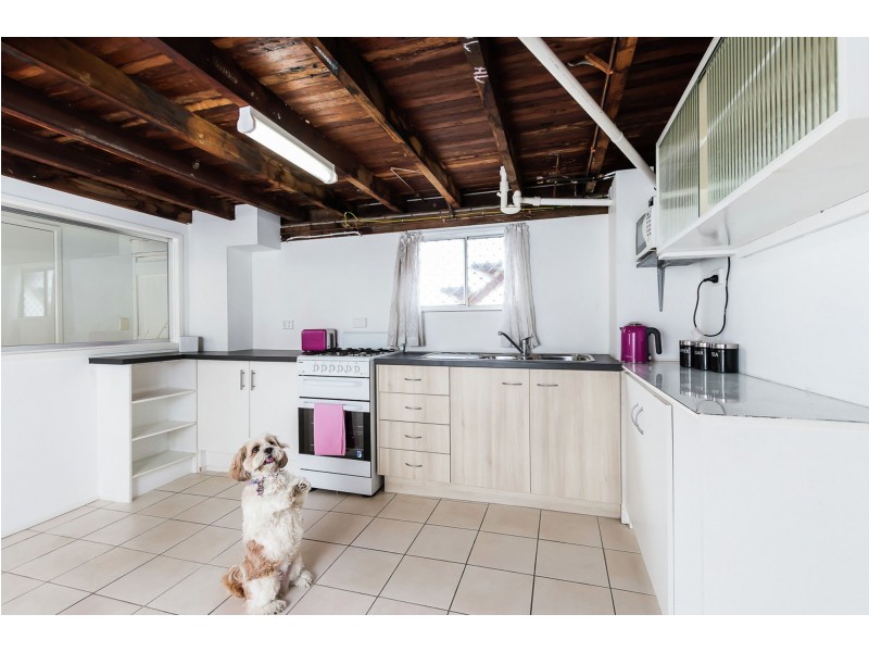 4 Gray Street, Carina QLD 4152