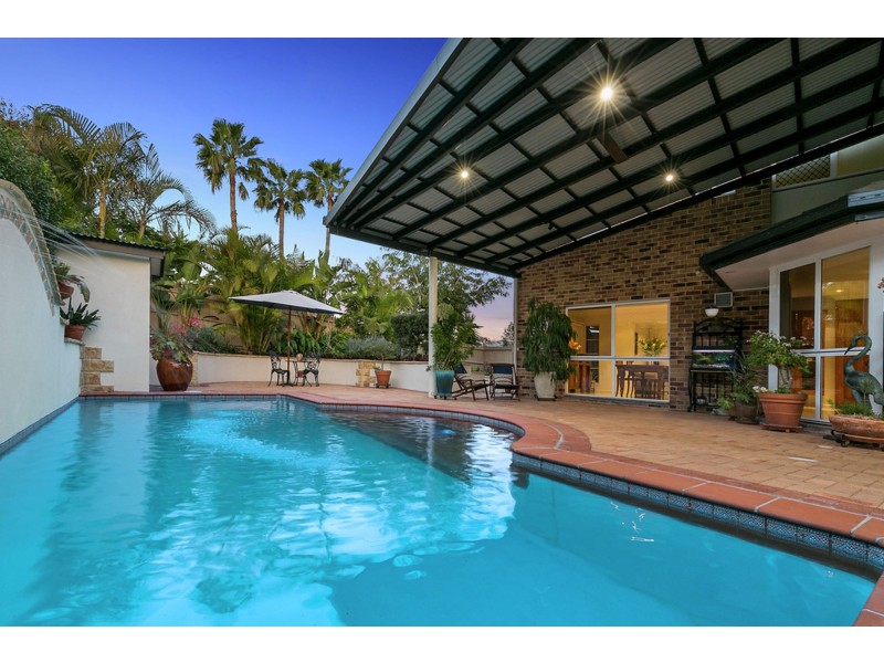 1 Turnberry Place, Carindale QLD 4152