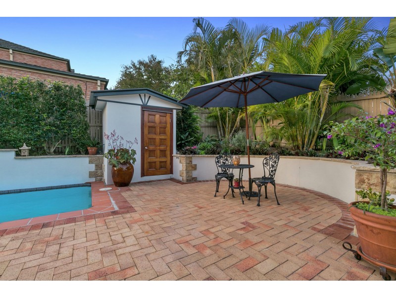 1 Turnberry Place, Carindale QLD 4152