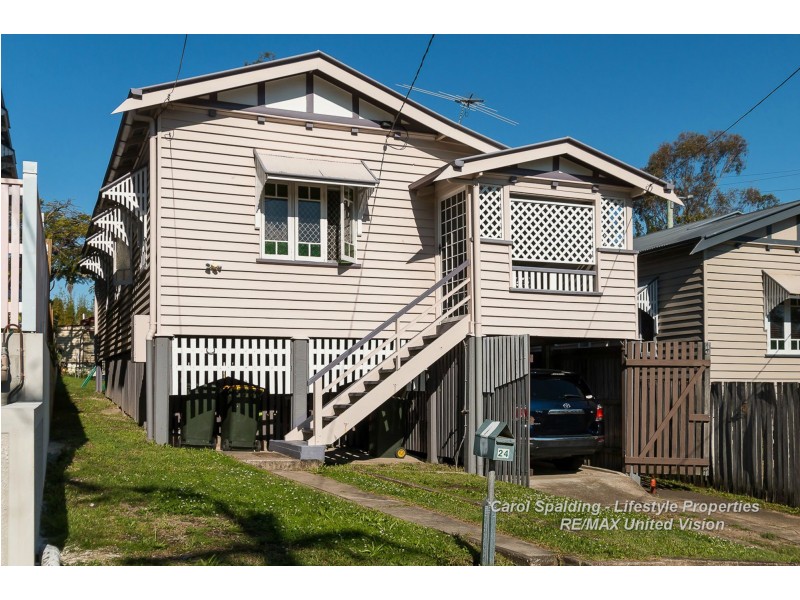 24 Brown Street, Camp Hill QLD 4152