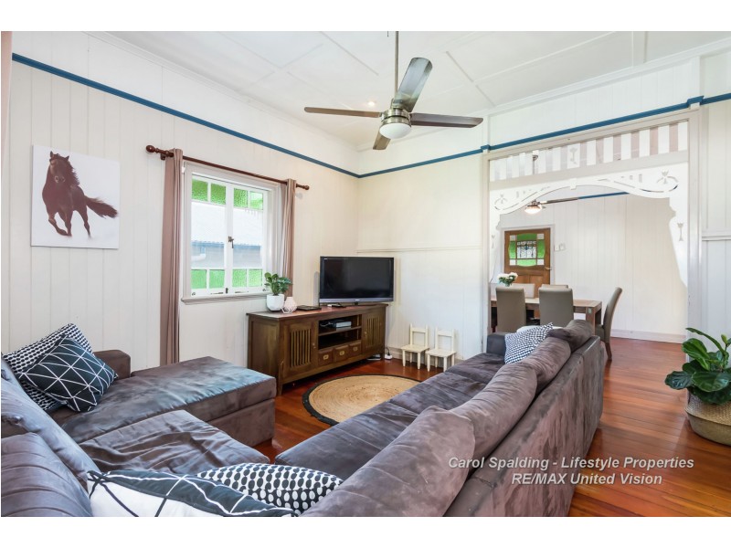 24 Brown Street, Camp Hill QLD 4152