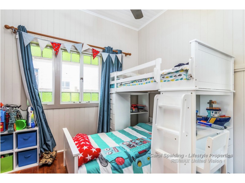 24 Brown Street, Camp Hill QLD 4152