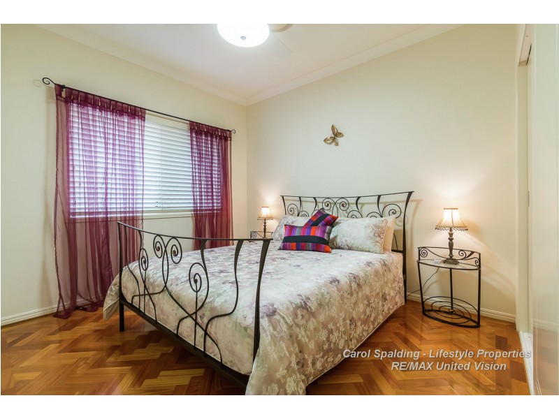 3 Rio Vista Close, Carindale QLD 4152