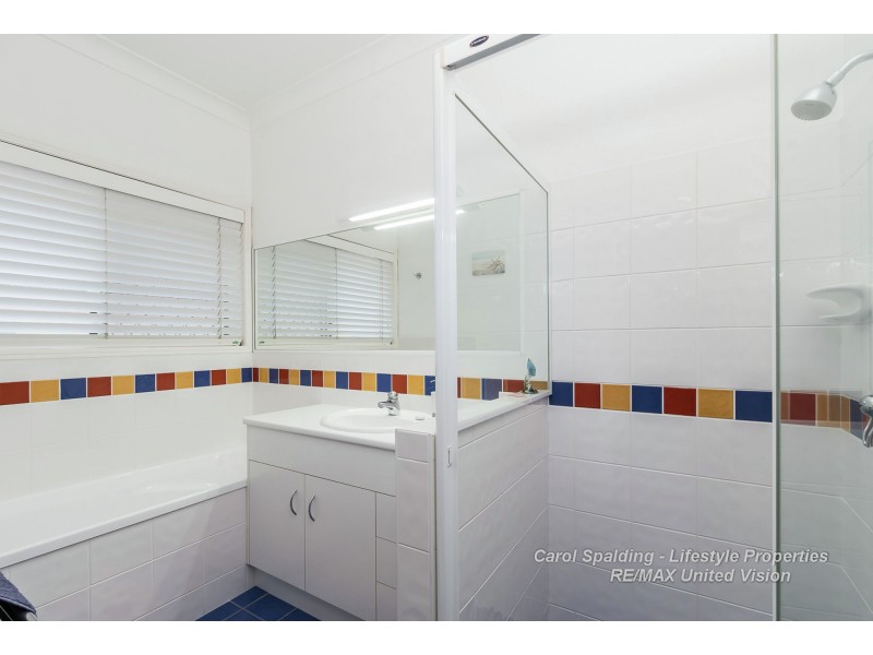 3 Rio Vista Close, Carindale QLD 4152