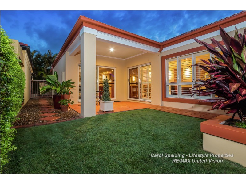 3 Rio Vista Close, Carindale QLD 4152