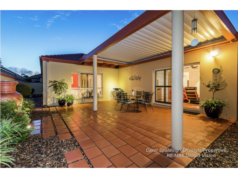 3 Rio Vista Close, Carindale QLD 4152
