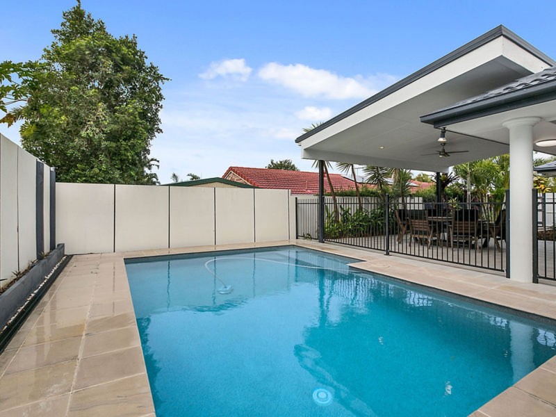41 Miles Crescent, Manly West QLD 4179