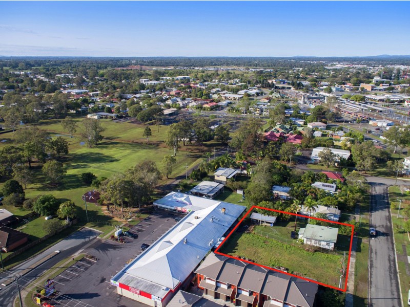 13-15 Wallace Street, Caboolture QLD 4510