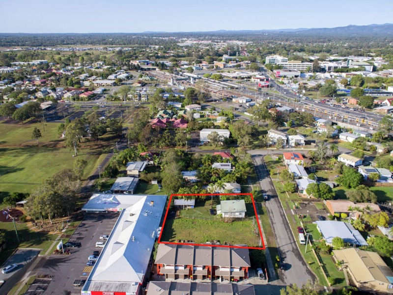 13-15 Wallace Street, Caboolture QLD 4510