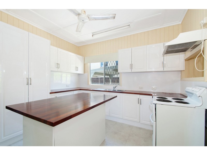 47 East Street, Camp Hill QLD 4152