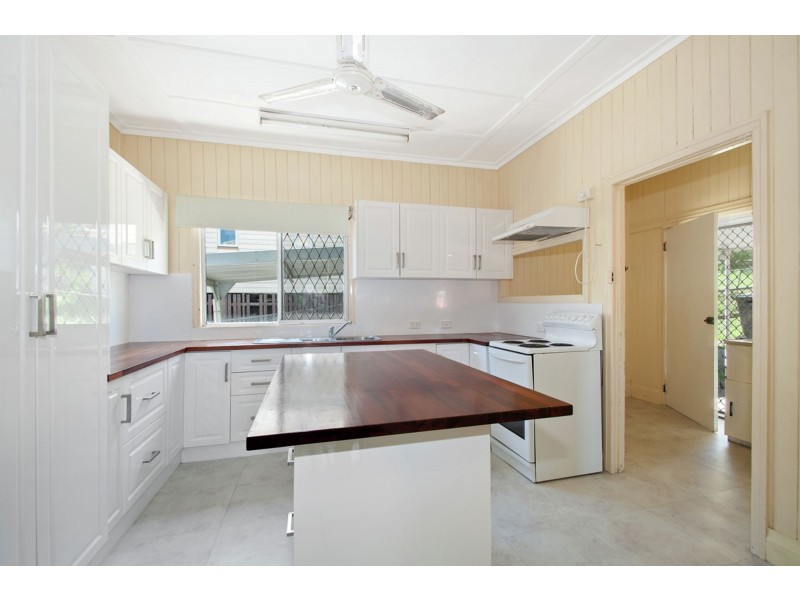 47 East Street, Camp Hill QLD 4152