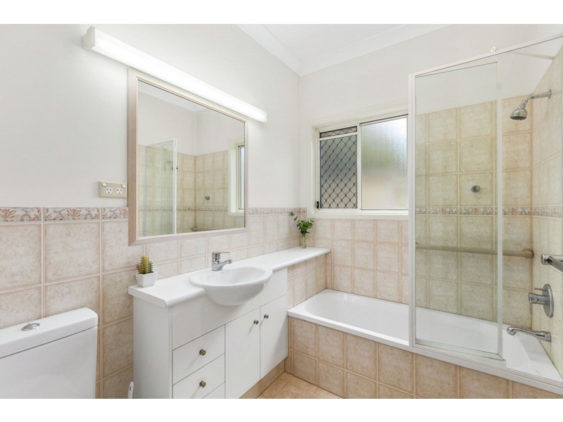 13 Oleander Place, Carindale QLD 4152