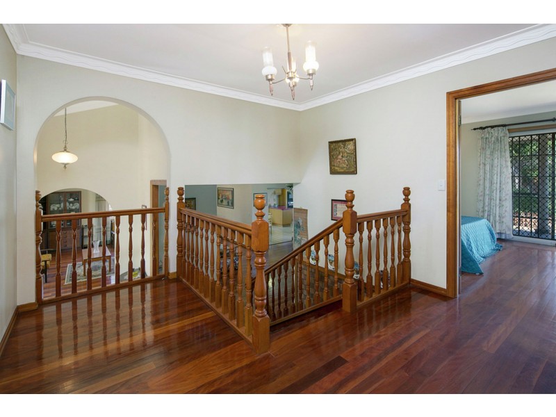 18 Donnington Street, Carindale QLD 4152