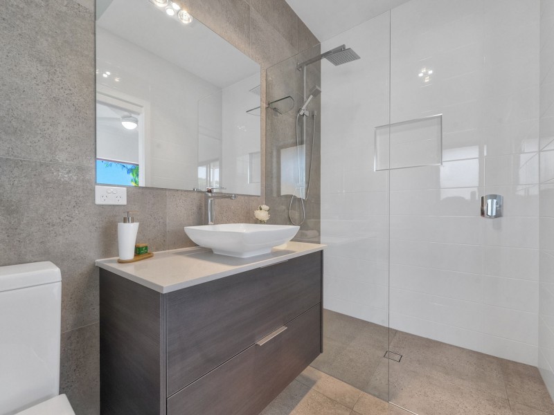 4 / 91-93 Pembroke Street, Carina QLD 4152