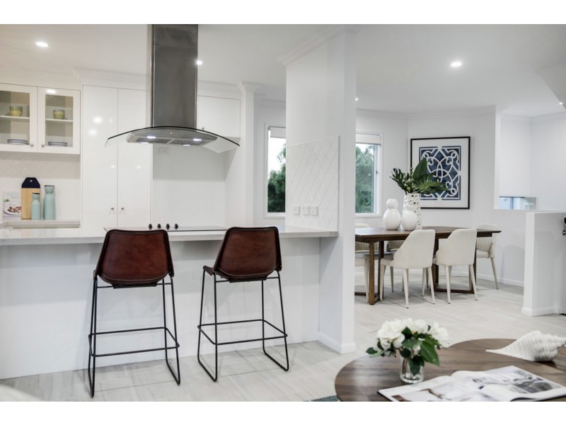 1-3 / 58 Donald Street, Camp Hill QLD 4152