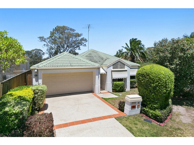 86 Flame Tree Crescent, Carindale QLD 4152
