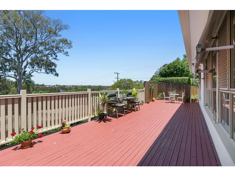 86 Flame Tree Crescent, Carindale QLD 4152