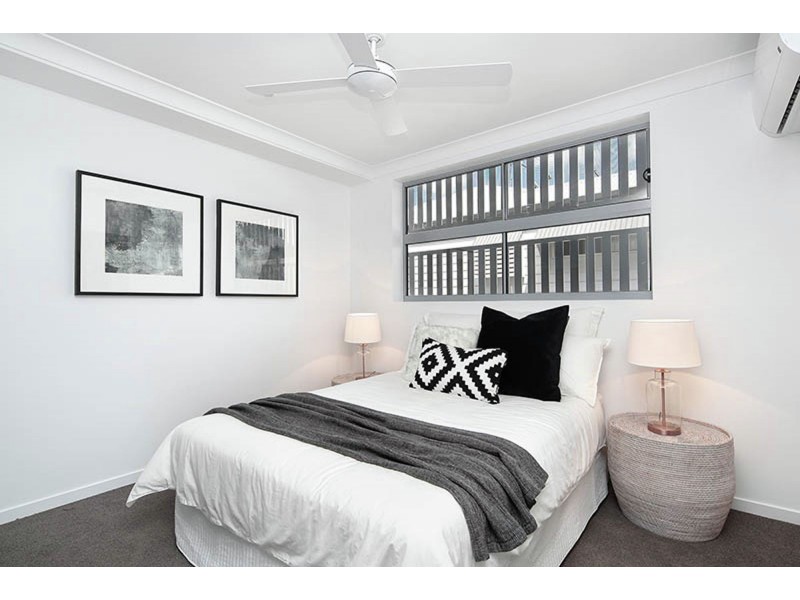 2 / 59 Hill Crescent, Carina Heights QLD 4152