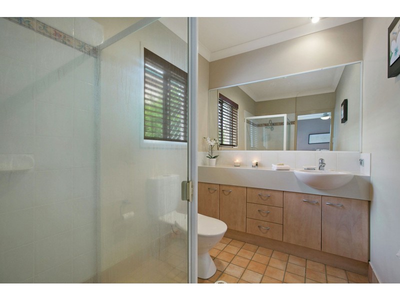 39 Clearmount Crescent, Carindale QLD 4152